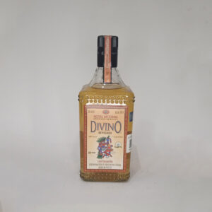 Divino Reposado Mezcal Artesanal 700 ml